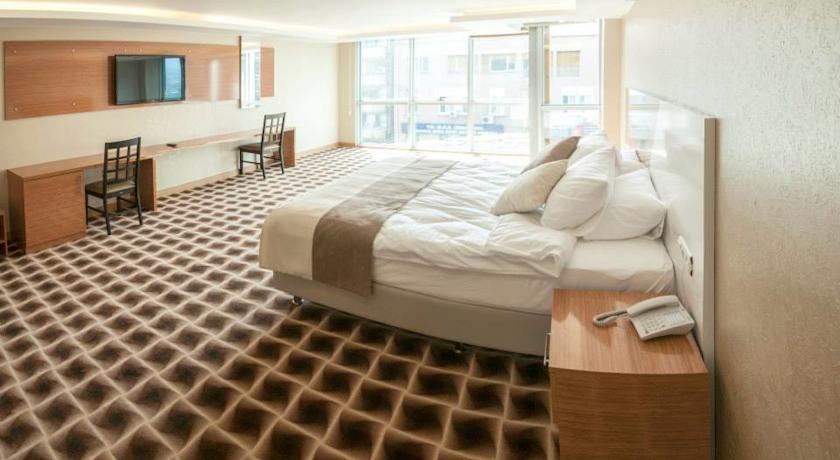 Way Hotel Izmir Rum bild
