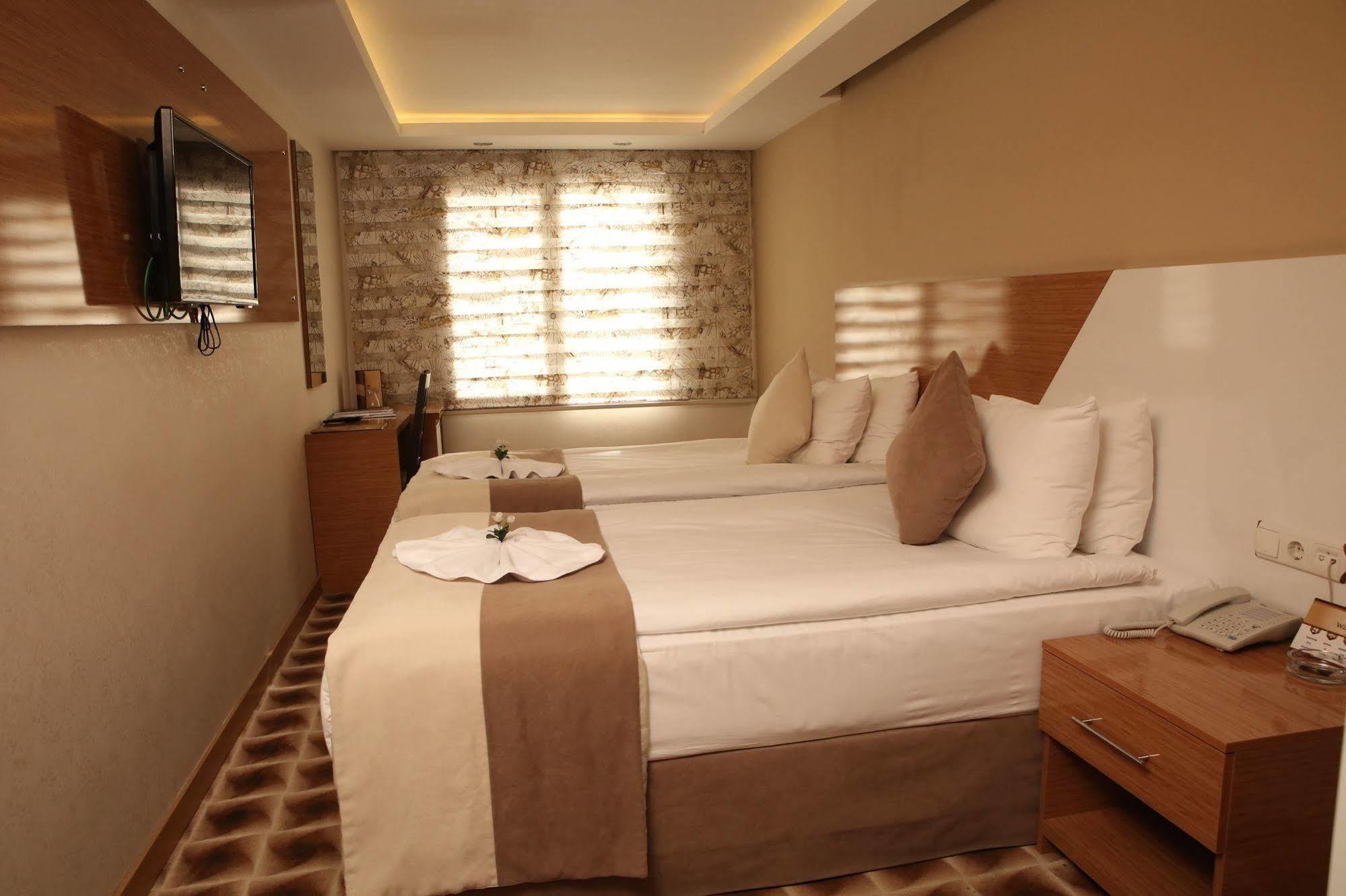 Way Hotel Izmir Exteriör bild